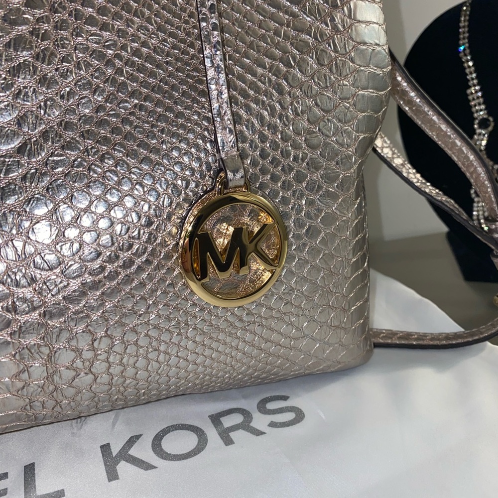 Michael Kors Python Pattern-embossed Leather Satchel - Picture 4 of 9